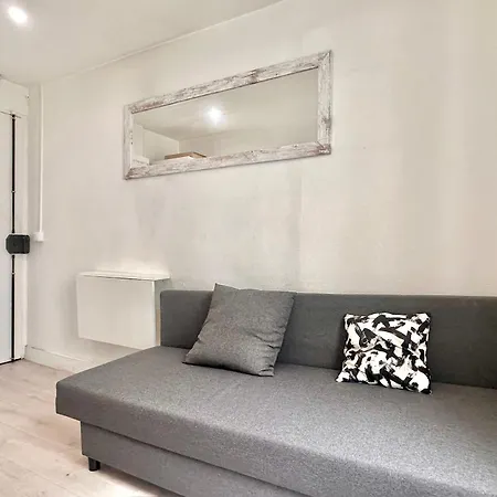 Apartment Cozy On Clauzel Steps Away From Montmartre *