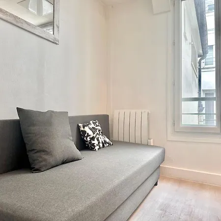 Cozy On Clauzel Steps Away From Montmartre Paris