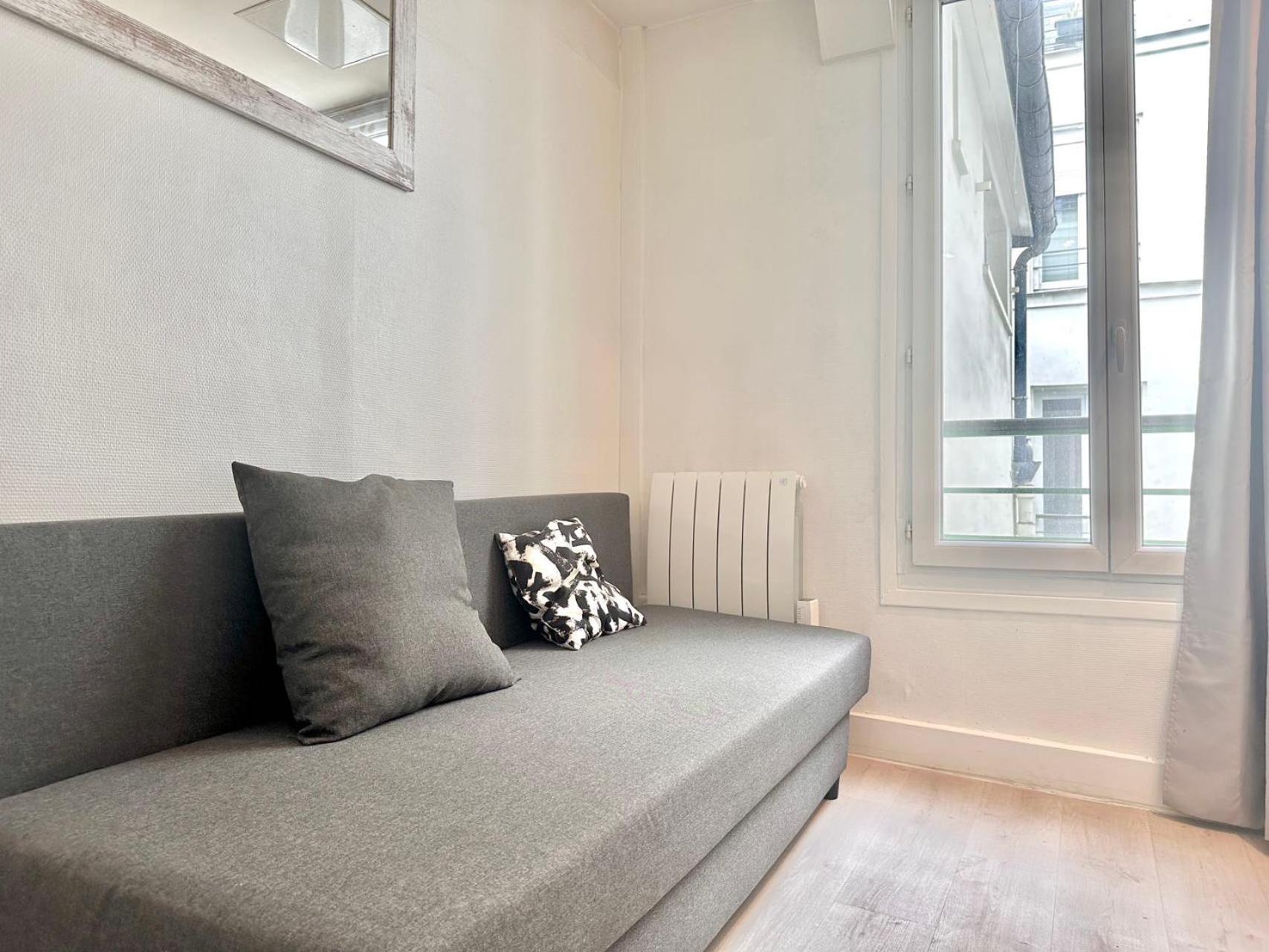 Cozy On Clauzel Steps Away From Montmartre Paris